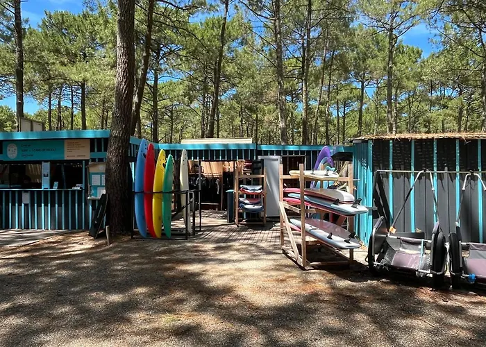 Hoya Surf Camp